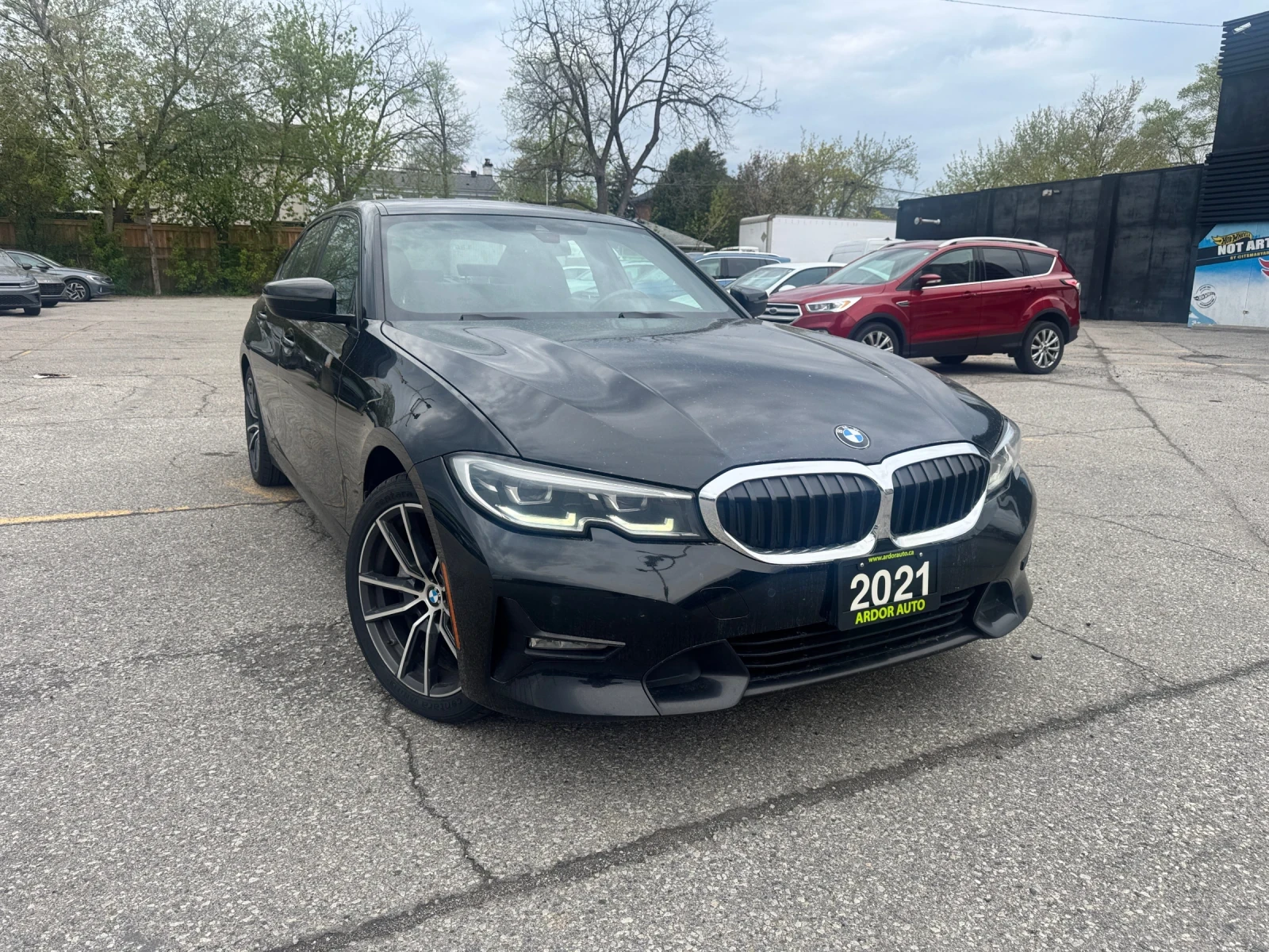BMW 330 ПОДГРЕВ * ПАНОРАМА * 2 КЛЮЧА * CARFAX, снимка 5 - Автомобили и джипове - 54663731
