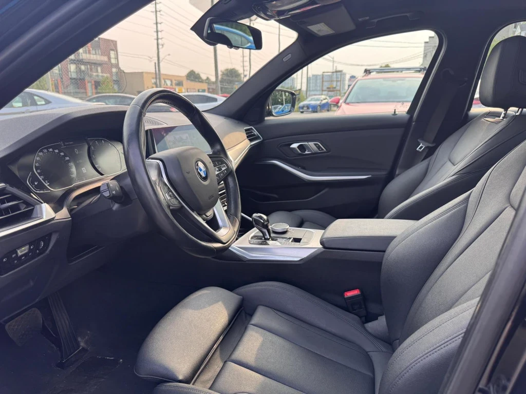 BMW 330 ПОДГРЕВ * ПАНОРАМА * 2 КЛЮЧА * CARFAX, снимка 6 - Автомобили и джипове - 54663731