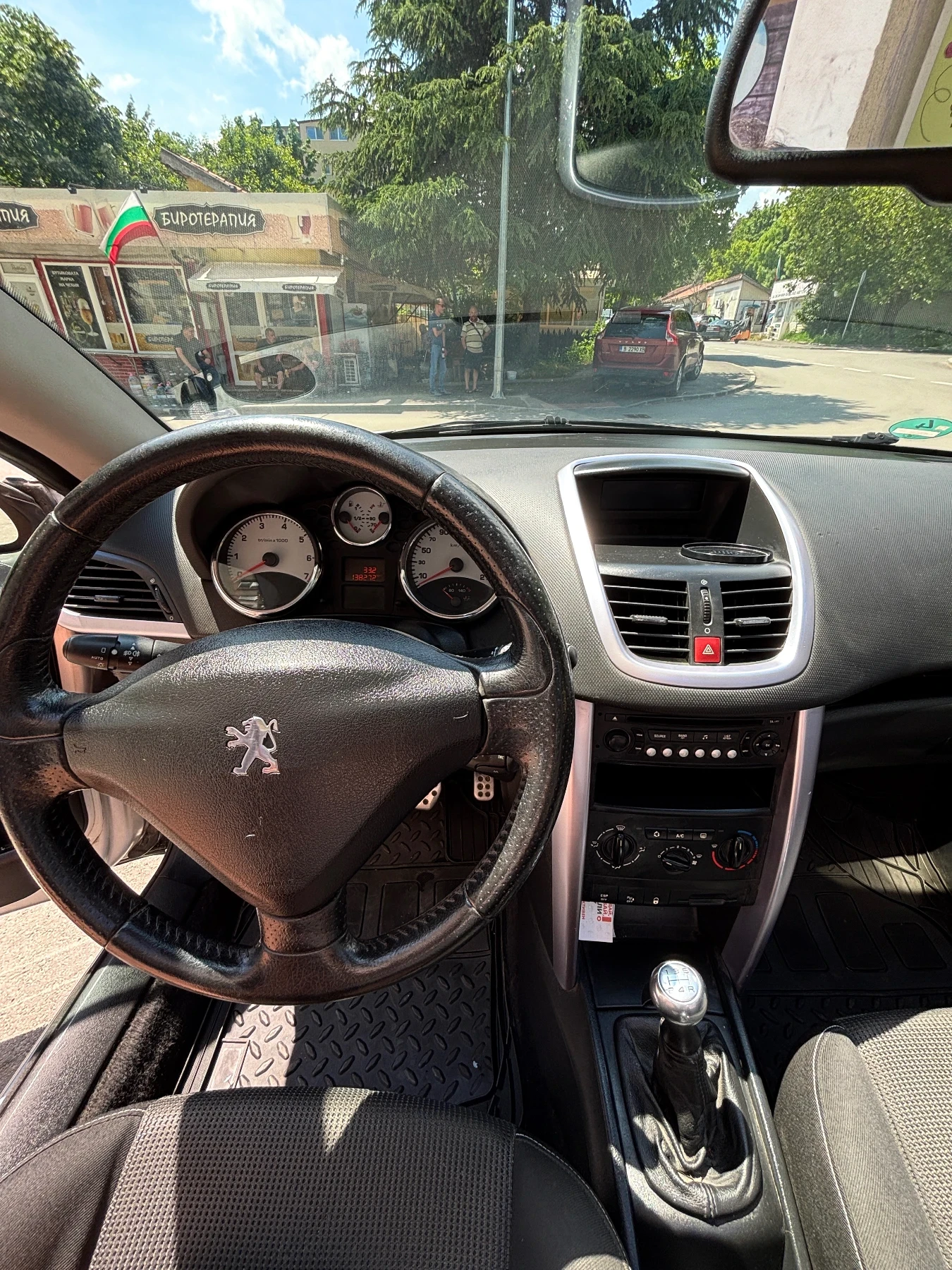 Peugeot 207 CC, снимка 4 - Автомобили и джипове - 54837476