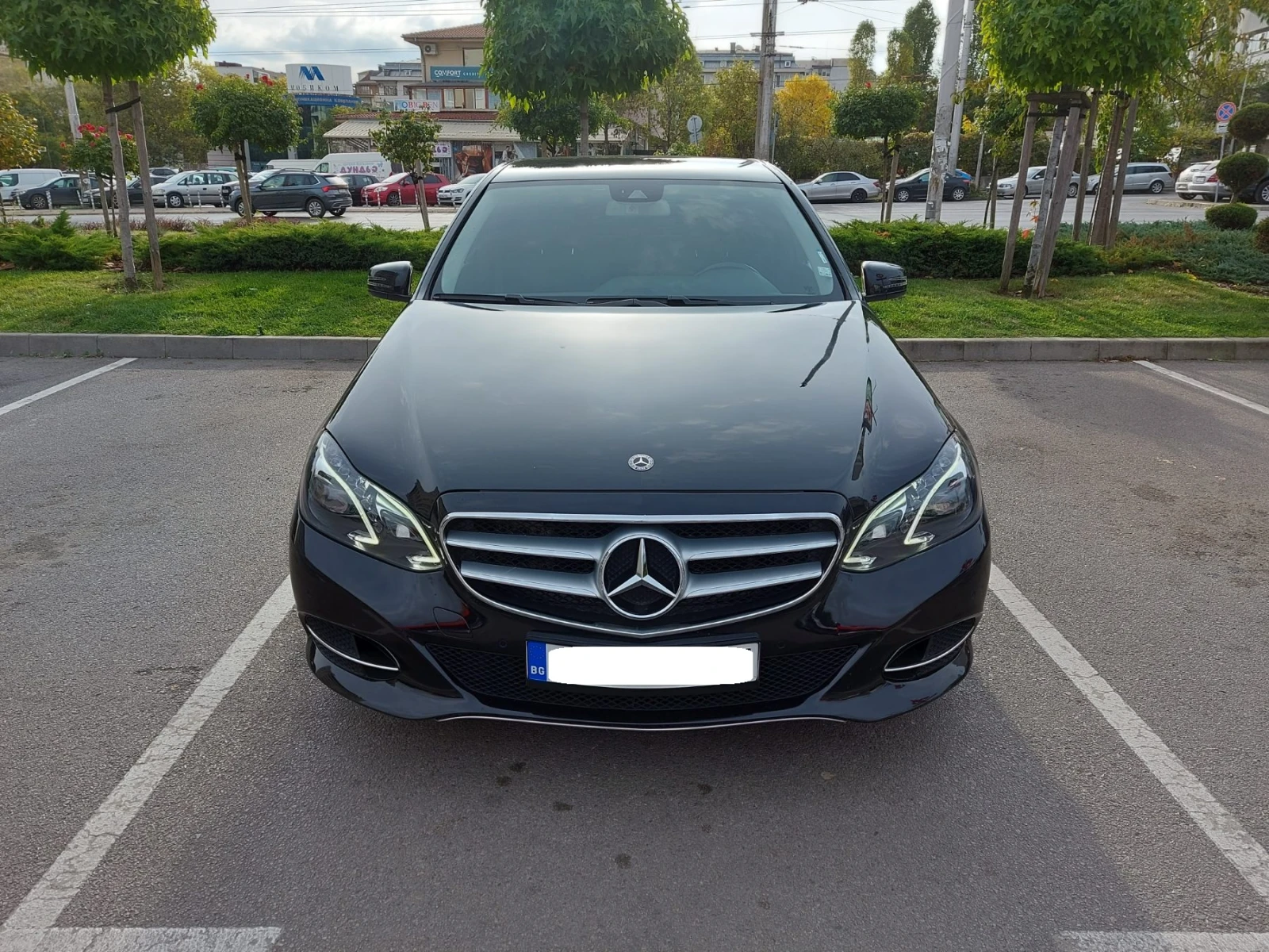 Mercedes-Benz E 220 d BlueTEC 9G-TRONIC, снимка 2 - Автомобили и джипове - 54908331