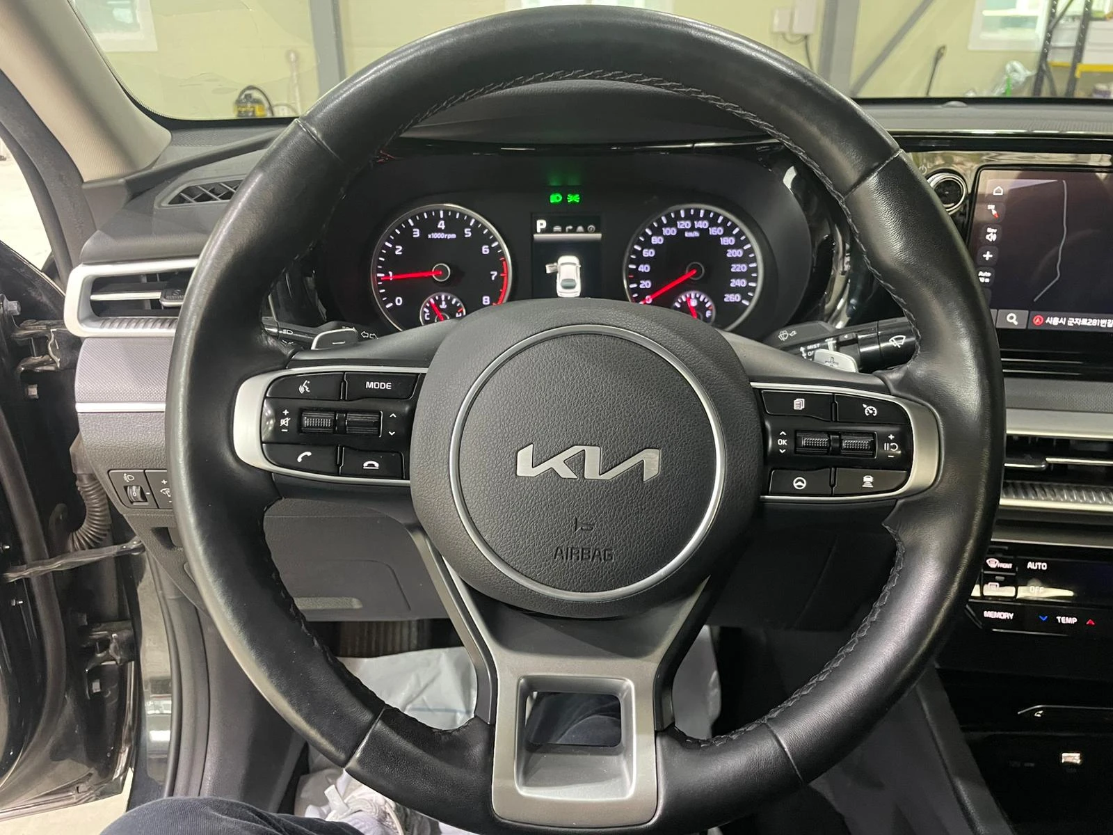 Kia K5 2.0i ! LPG ! Trendy !, снимка 15 - Автомобили и джипове - 54932477