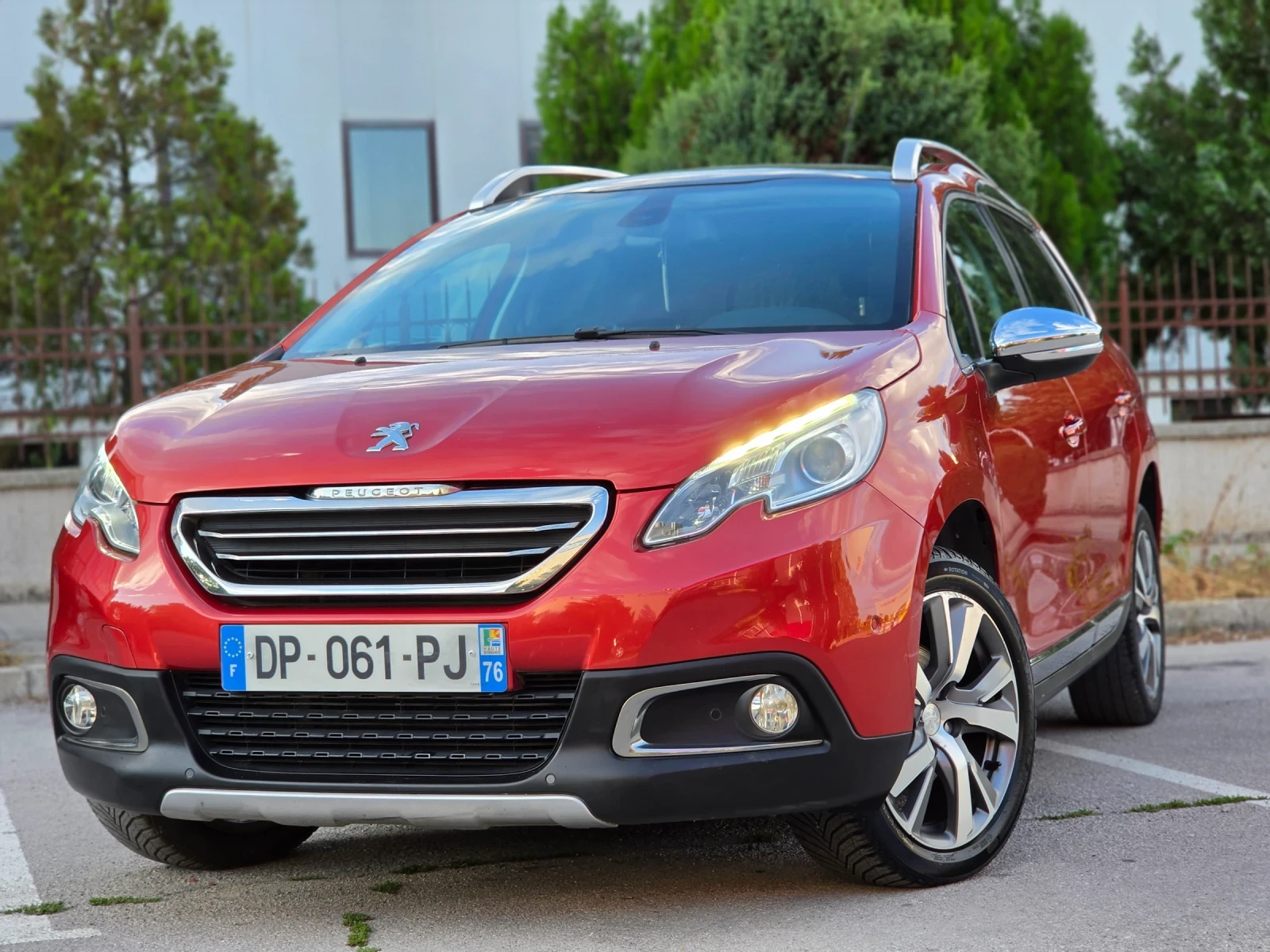 Peugeot 2008 1.6HDI 120hp * НАВИ * ЕВРО 6 * ЛИЗИНГ * , снимка 9 - Автомобили и джипове - 55236422