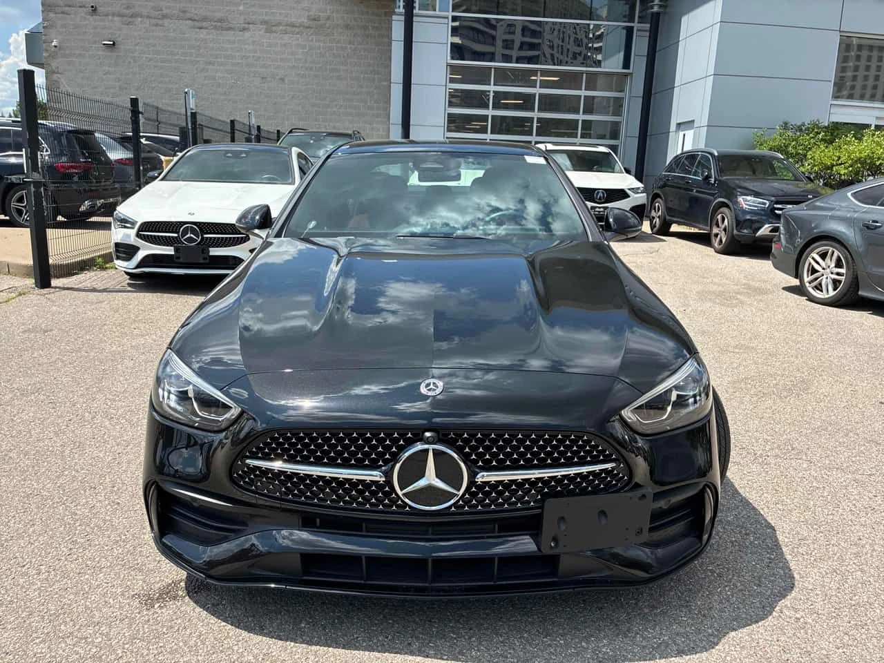 Mercedes-Benz C 300 * CARFAX * БЕЗ ПЪРВОНАЧАЛНА ВНОСКА, снимка 2 - Автомобили и джипове - 55310939