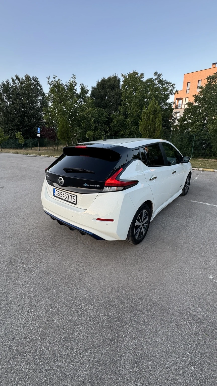 Nissan Leaf  40 kWh Acenta, снимка 6 - Автомобили и джипове - 55462778