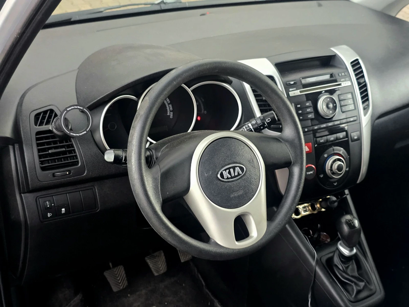Kia Venga, снимка 8 - Автомобили и джипове - 55803615