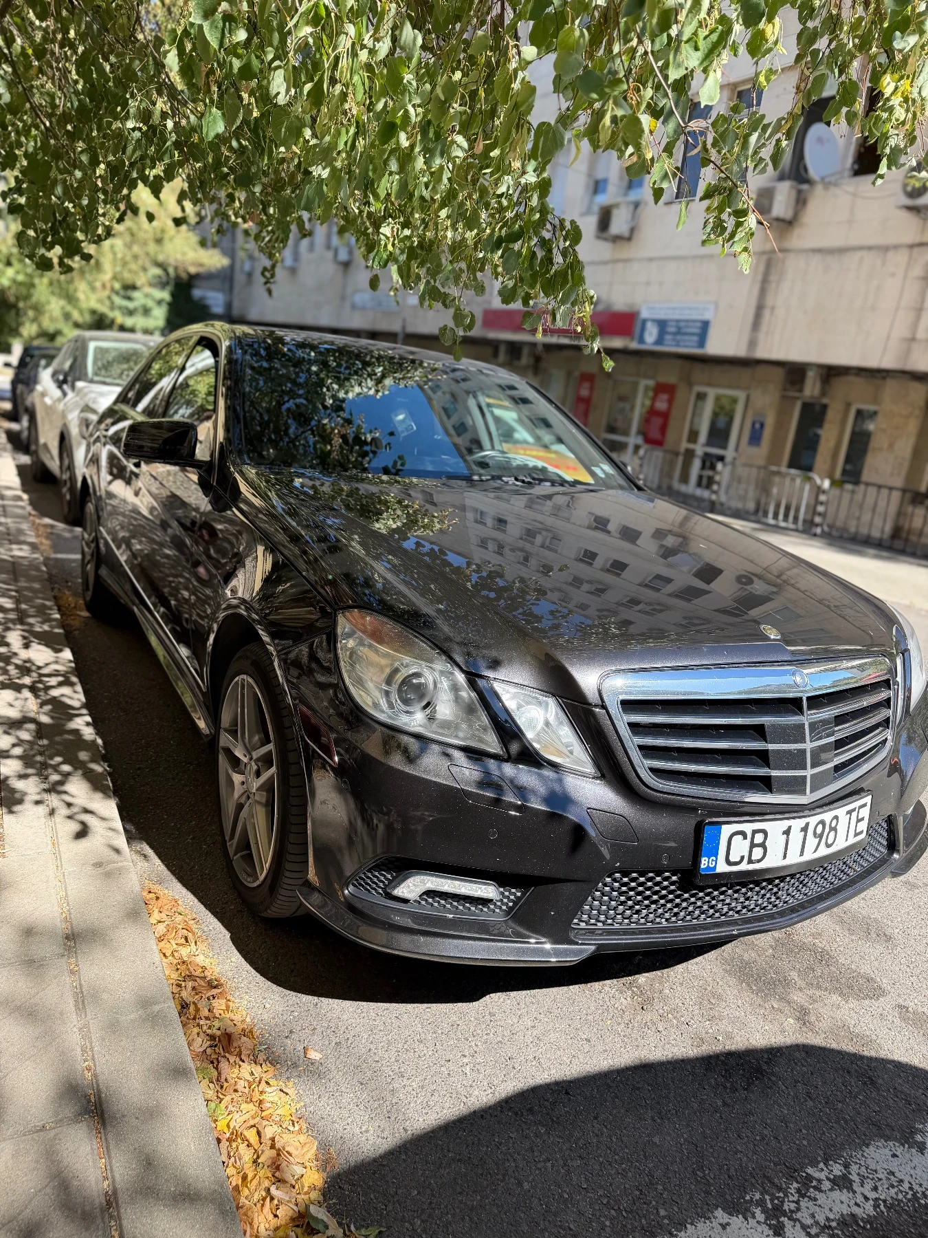 Mercedes-Benz E 500, снимка 2 - Автомобили и джипове - 55976310