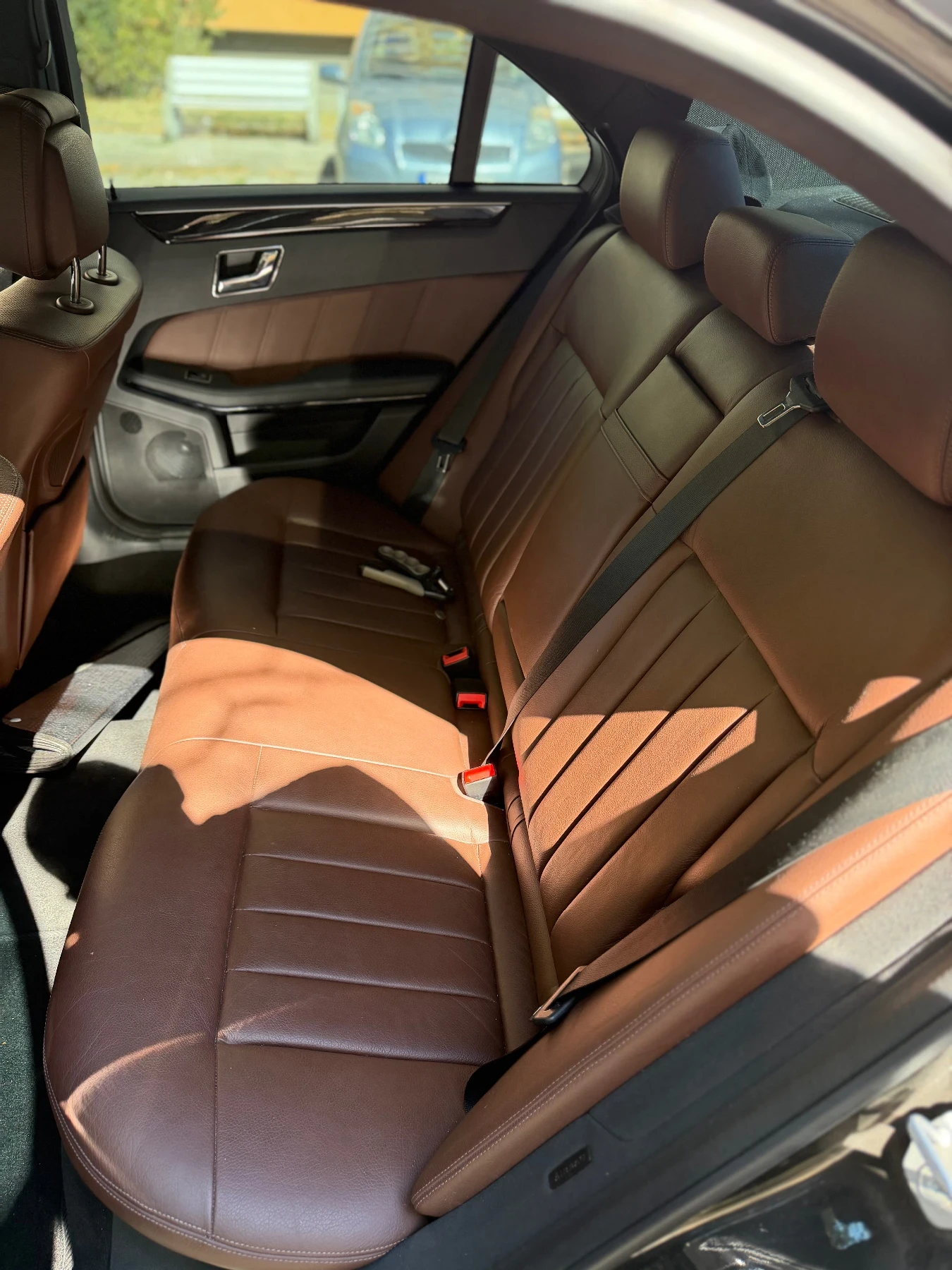 Mercedes-Benz E 500, снимка 11 - Автомобили и джипове - 55976310