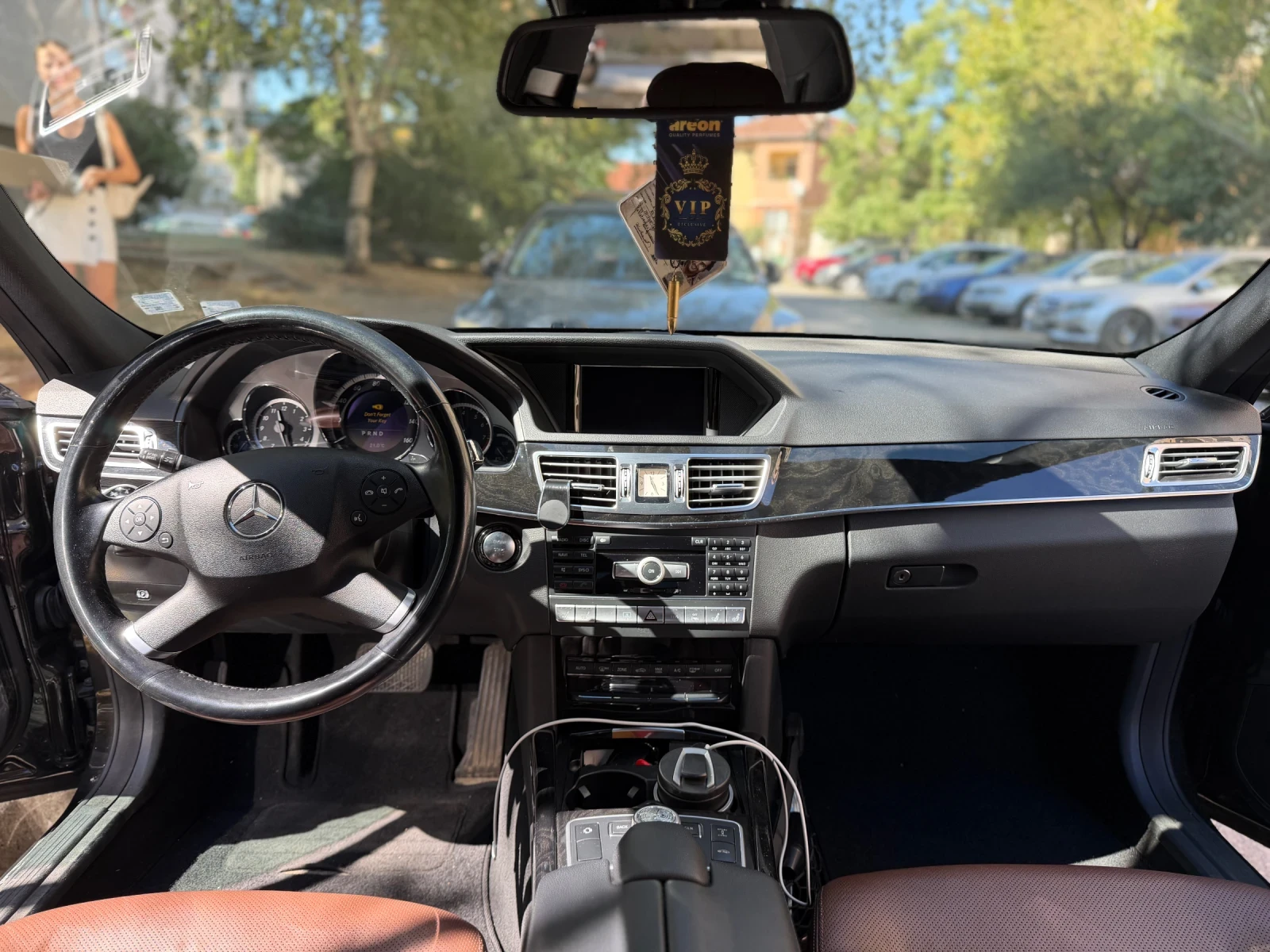 Mercedes-Benz E 500, снимка 6 - Автомобили и джипове - 55976310