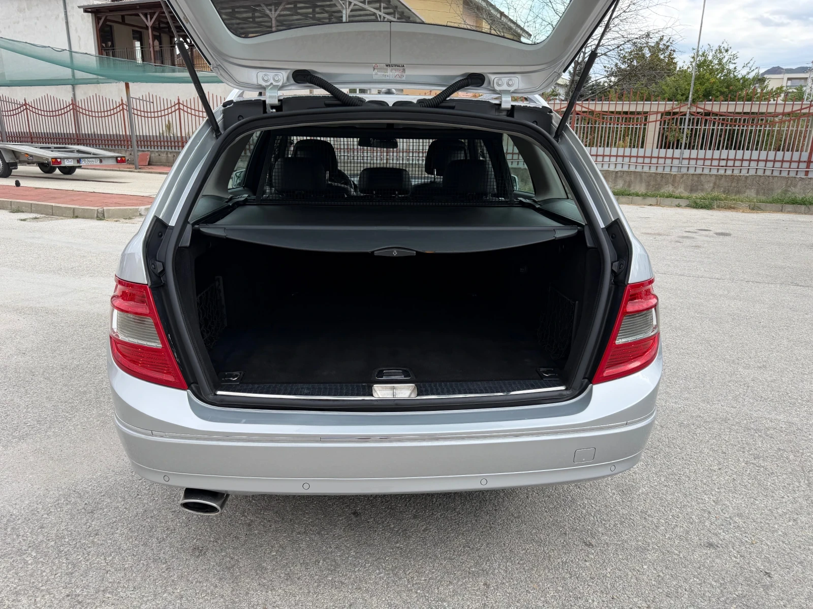 Mercedes-Benz C 220 2.2CDI 170к.с.AUTOMAT NAVI ГЕРМАНИЯ , снимка 5 - Автомобили и джипове - 56185468