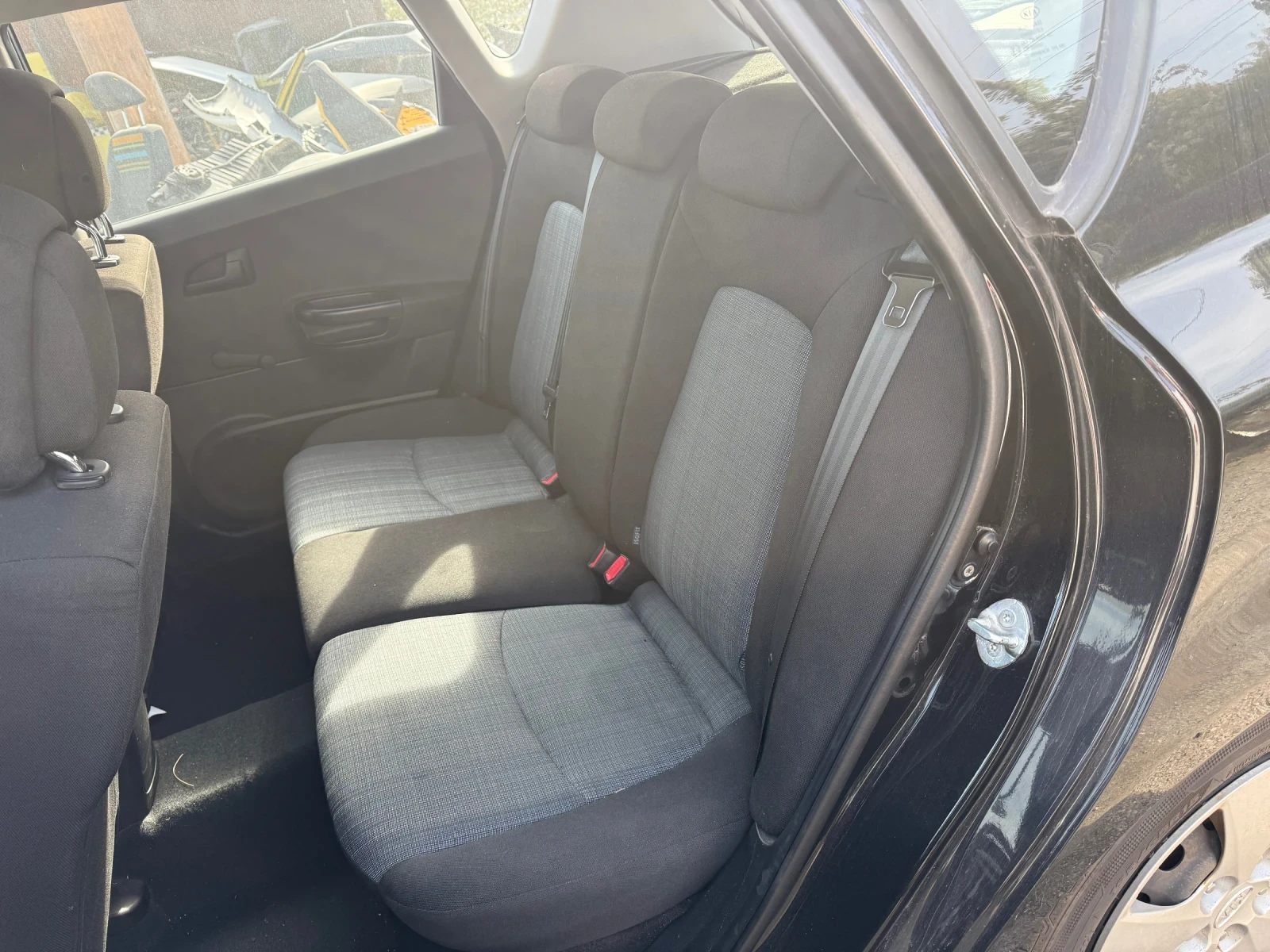 Kia Ceed, снимка 7 - Автомобили и джипове - 56388800