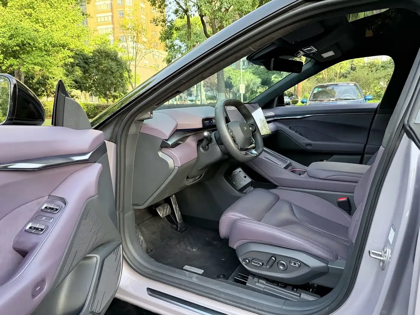 Xpeng P7 2025* 702 ��* LONG RANGE* PANO* 360* HUD* �����* F | Mobile.bg � ����������� 11