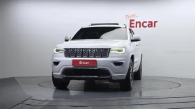 Jeep Grand cherokee Overland 3.6* Distronic* Обдух* Пано* Въздух, снимка 3