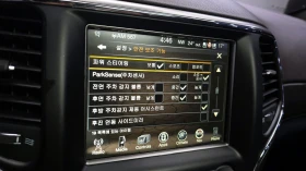 Jeep Grand cherokee Overland 3.6* Distronic* Обдух* Пано* Въздух, снимка 15