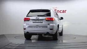 Jeep Grand cherokee Overland 3.6* Distronic* Обдух* Пано* Въздух, снимка 4