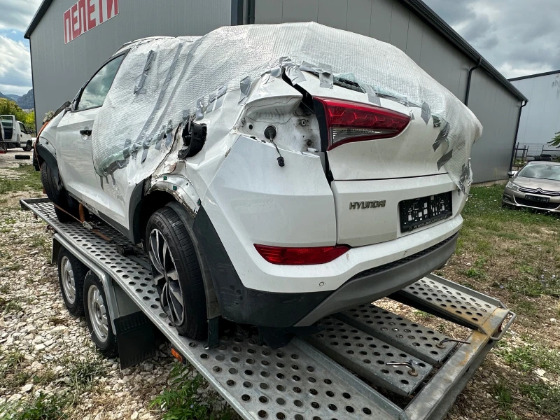 Hyundai Tucson 2.0 CRDI-4X4-Автоматик, снимка 5 - Автомобили и джипове - 51355316
