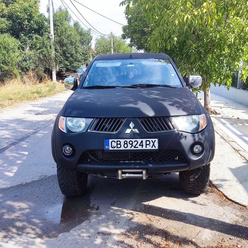 Mitsubishi L200, снимка 2 - Автомобили и джипове - 46794284