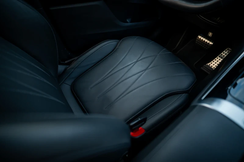 Mercedes-Benz GLC 300 300   4M MILD HYB.AMG 360 23000km, снимка 11 - Автомобили и джипове - 52349898