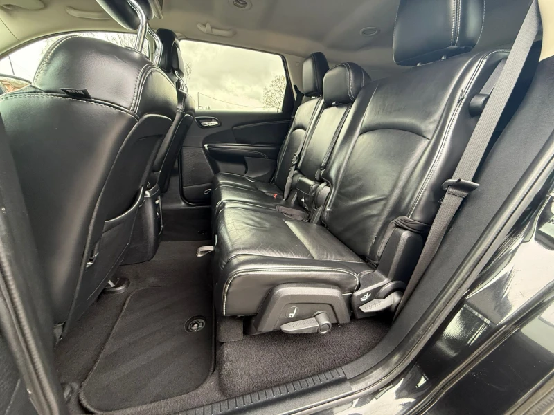 Fiat Freemont 2.0Mjet* 170к.с* Full * ТОП* 7места* , снимка 12 - Автомобили и джипове - 52671931