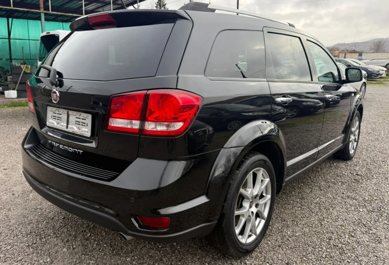 Fiat Freemont 2.0Mjet* 170к.с* Full * ТОП* 7места* , снимка 5 - Автомобили и джипове - 52671931