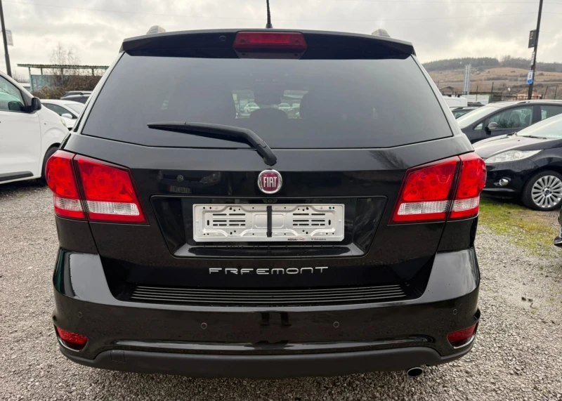 Fiat Freemont 2.0Mjet* 170к.с* Full * ТОП* 7места* , снимка 6 - Автомобили и джипове - 52671931