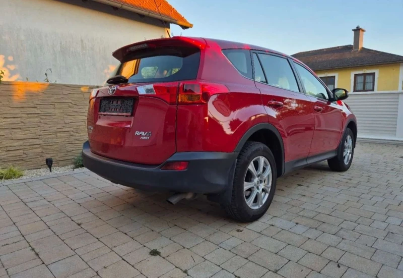 Toyota Rav4 Сервизна История в Toyota Навигация Камера Подгрев, снимка 4 - Автомобили и джипове - 53586855