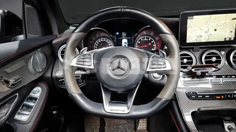 Mercedes-Benz GLC 43 AMG AMG-PACK* ОБДУХВАНЕ* ПОДГРЕВИ, снимка 13 - Автомобили и джипове - 54066379