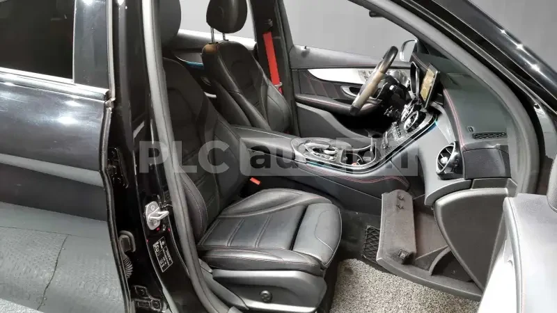 Mercedes-Benz GLC 43 AMG AMG-PACK* ОБДУХВАНЕ* ПОДГРЕВИ, снимка 11 - Автомобили и джипове - 54066379