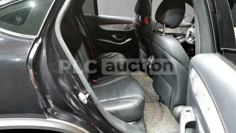 Mercedes-Benz GLC 43 AMG AMG-PACK* ОБДУХВАНЕ* ПОДГРЕВИ, снимка 12 - Автомобили и джипове - 54066379