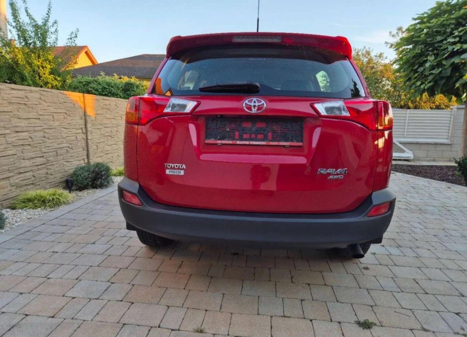 Toyota Rav4 Сервизна История в Toyota Навигация Камера Подгрев - изображение 5