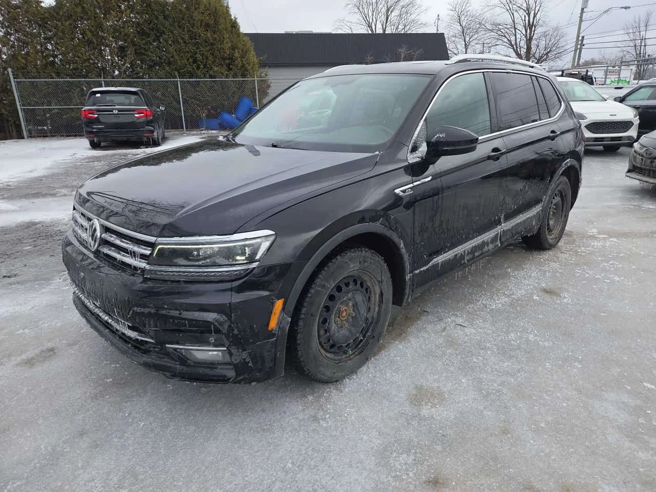 VW Tiguan * Highline * 2 КЛЮЧА * КАМЕРА * ПОДГРЕВИ * R LINE, снимка 14 - Автомобили и джипове - 53818698