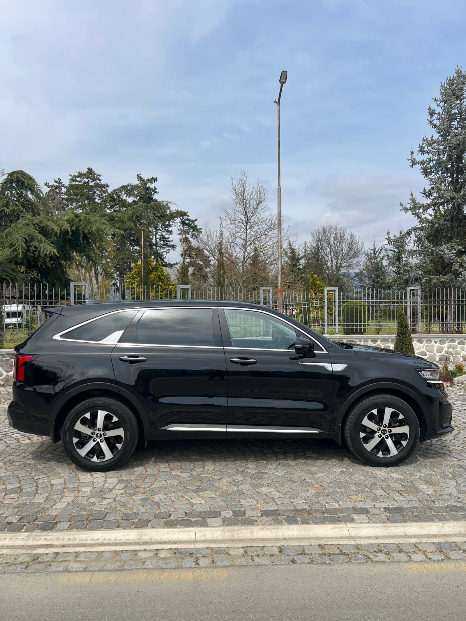 Kia Sorento * 2.2* CRDI* 4WD* , снимка 7 - Автомобили и джипове - 54182222