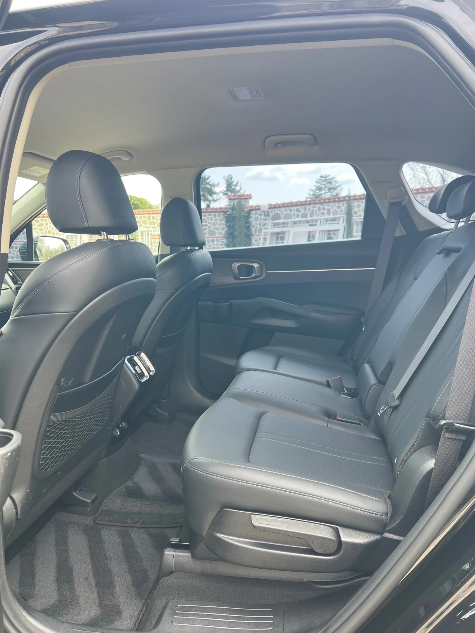 Kia Sorento * 2.2* CRDI* 4WD* , снимка 14 - Автомобили и джипове - 54182222