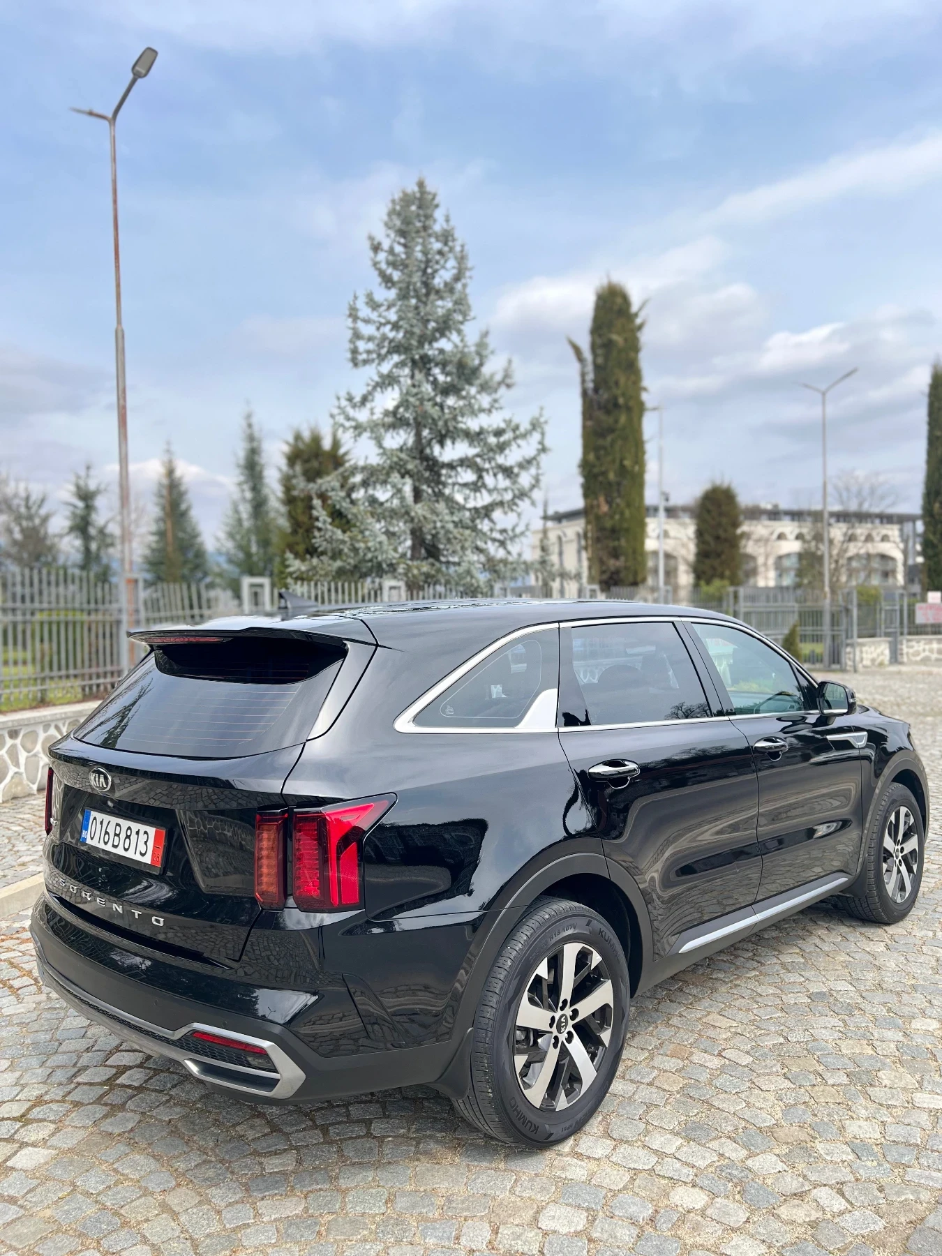 Kia Sorento * 2.2* CRDI* 4WD* , снимка 3 - Автомобили и джипове - 54182222