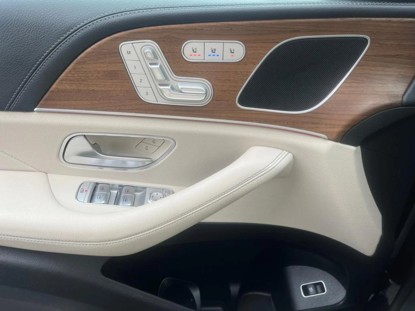 Mercedes-Benz GLS 400 400d, AMG, Airmatic, , снимка 13 - Автомобили и джипове - 54305187