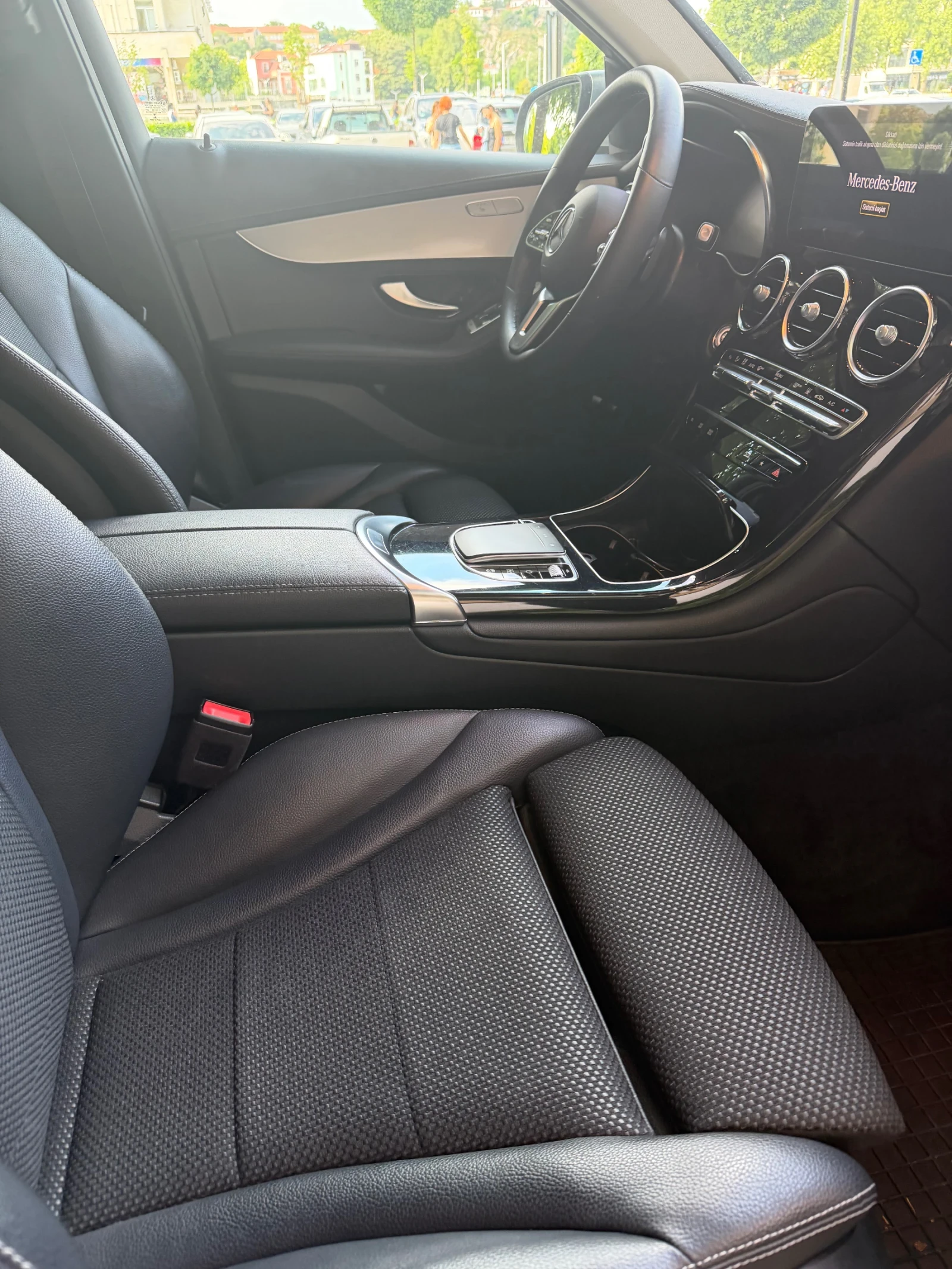 Mercedes-Benz GLC 300, снимка 10 - Автомобили и джипове - 54759156