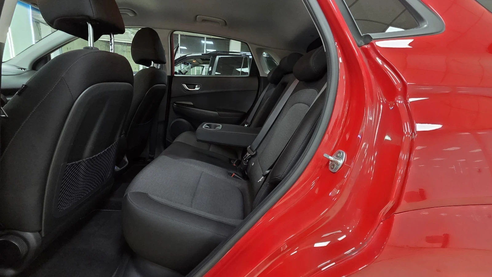 Hyundai Kona SOH100%/ГАРАНЦИОННА/СЕРВИЗНА КНИЖКА, снимка 8 - Автомобили и джипове - 54952577