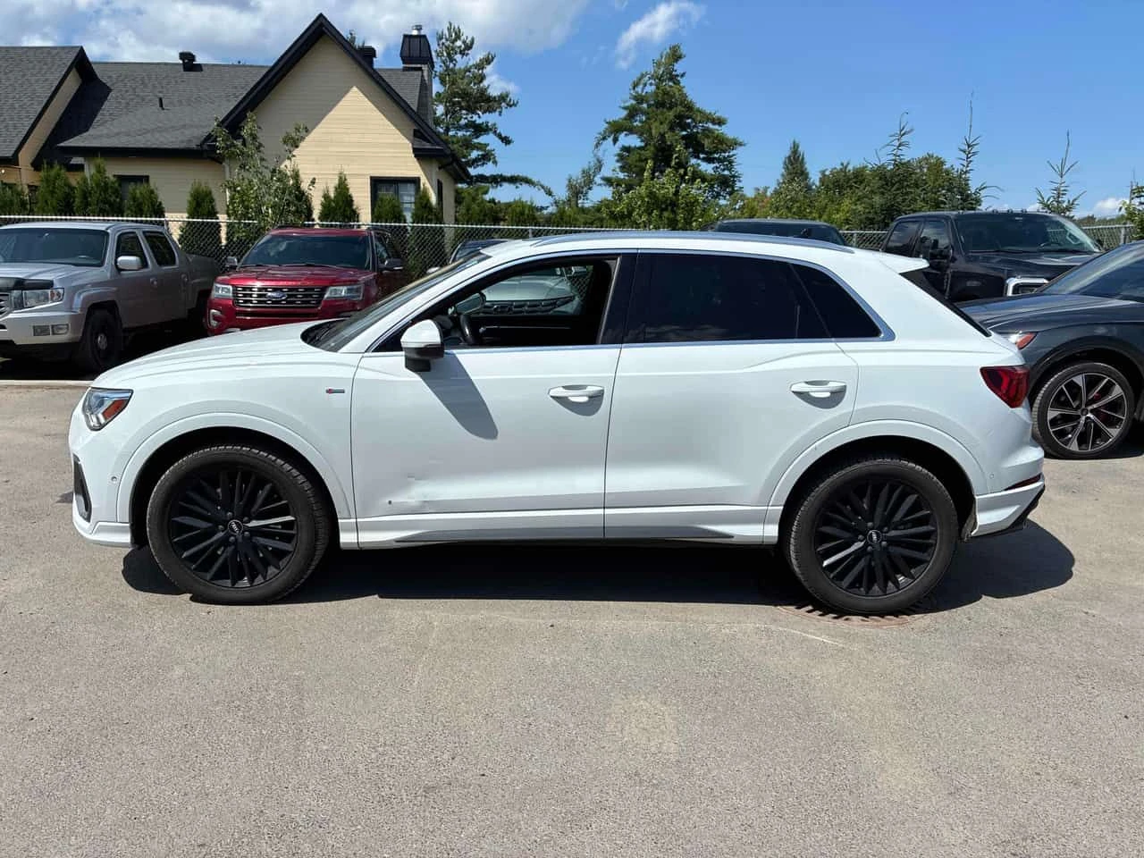 Audi Q3 * Technik * CARFAX * ОПЦИЯ ЗА ФИНАНСИРАНЕ, снимка 2 - Автомобили и джипове - 55318389