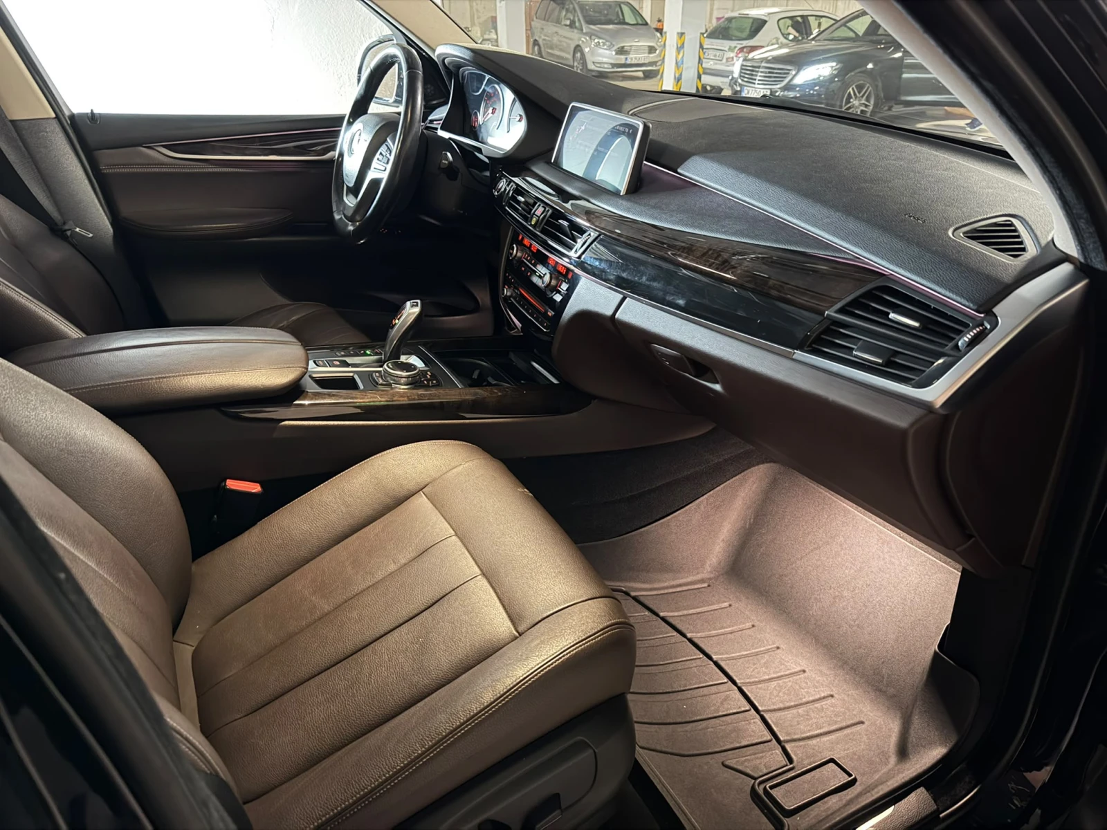 BMW X5 xDrive 35d* 360* PANO* H/К* ПОДГРЕВ* , снимка 17 - Автомобили и джипове - 56015725