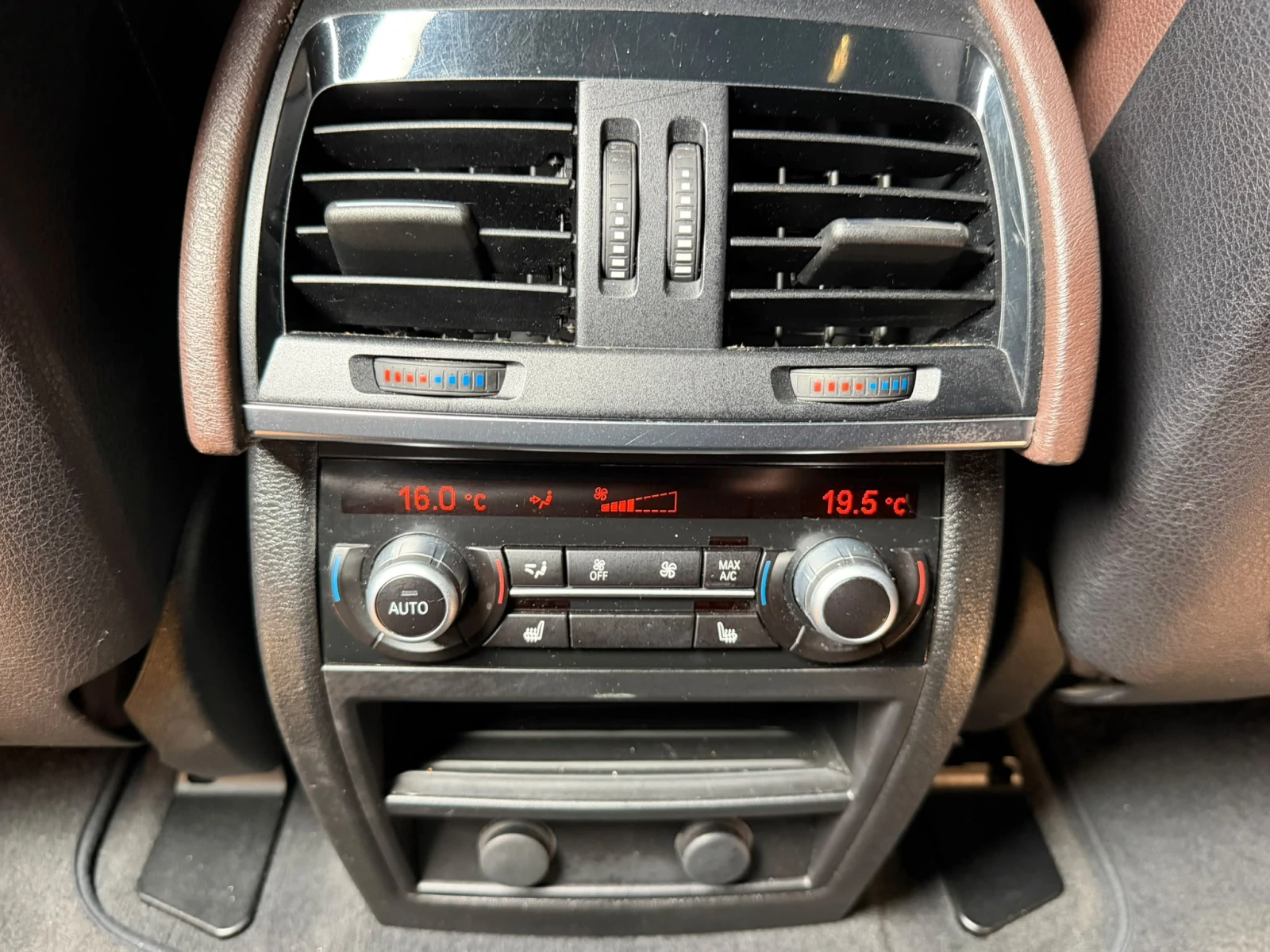 BMW X5 xDrive 35d* 360* PANO* H/К* ПОДГРЕВ* , снимка 16 - Автомобили и джипове - 56015725