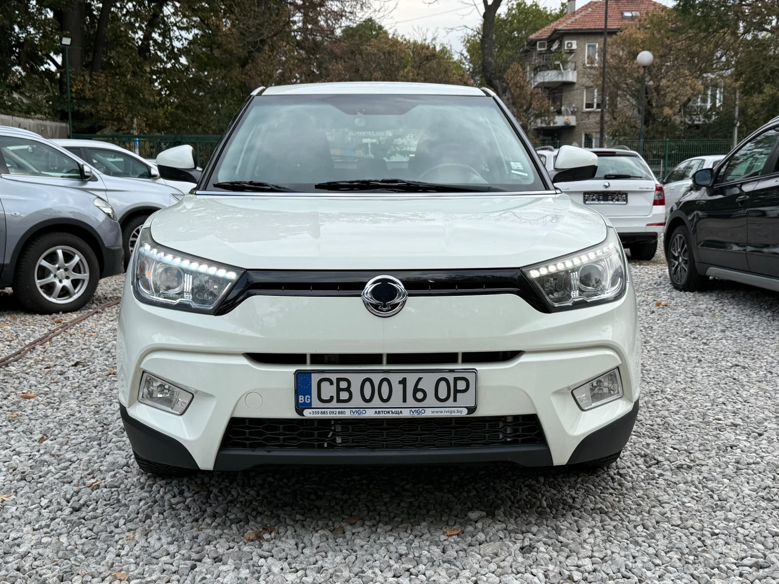 SsangYong Tivoli 1.6e-XDi - 4X4 - EURO6b - ПЕРФЕКТНО СЪСТОЯНИЕ, снимка 2 - Автомобили и джипове - 56159442