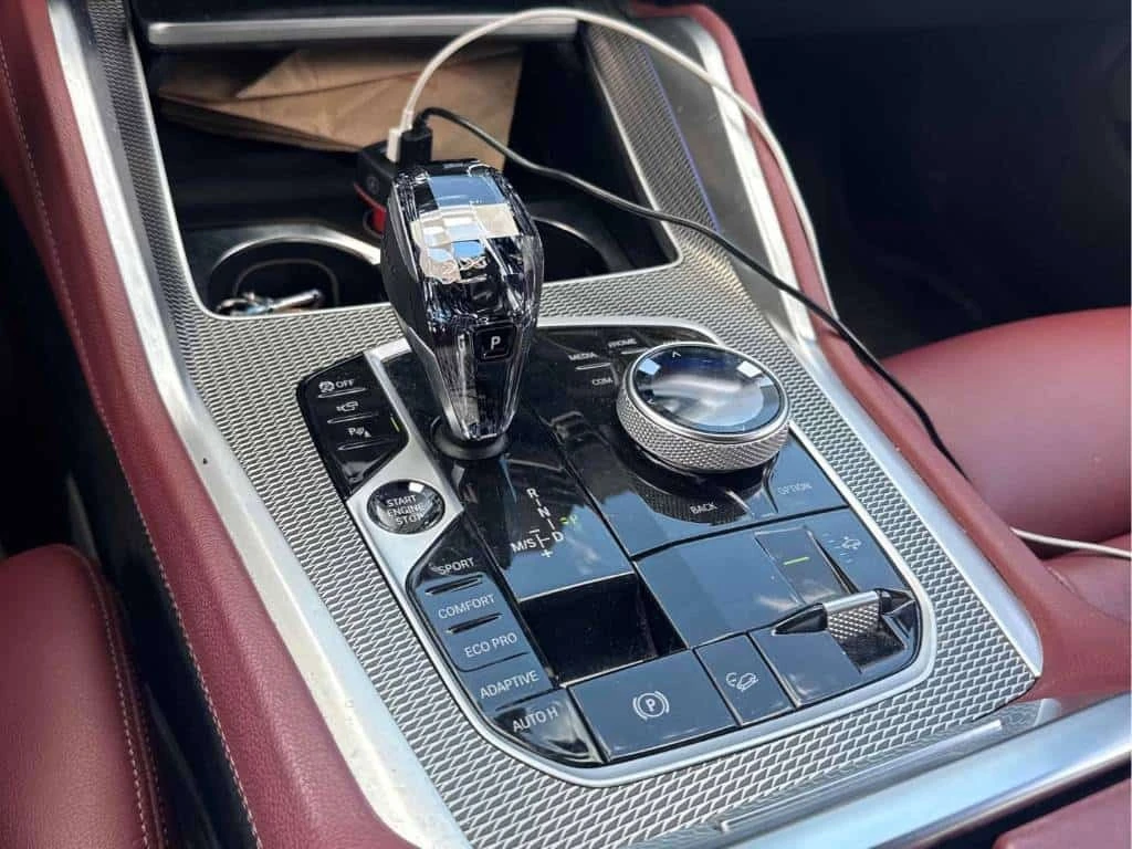 BMW X6 xDrive40i / 360 / Лазари / HUD / Harman Kardon , снимка 13 - Автомобили и джипове - 56252745
