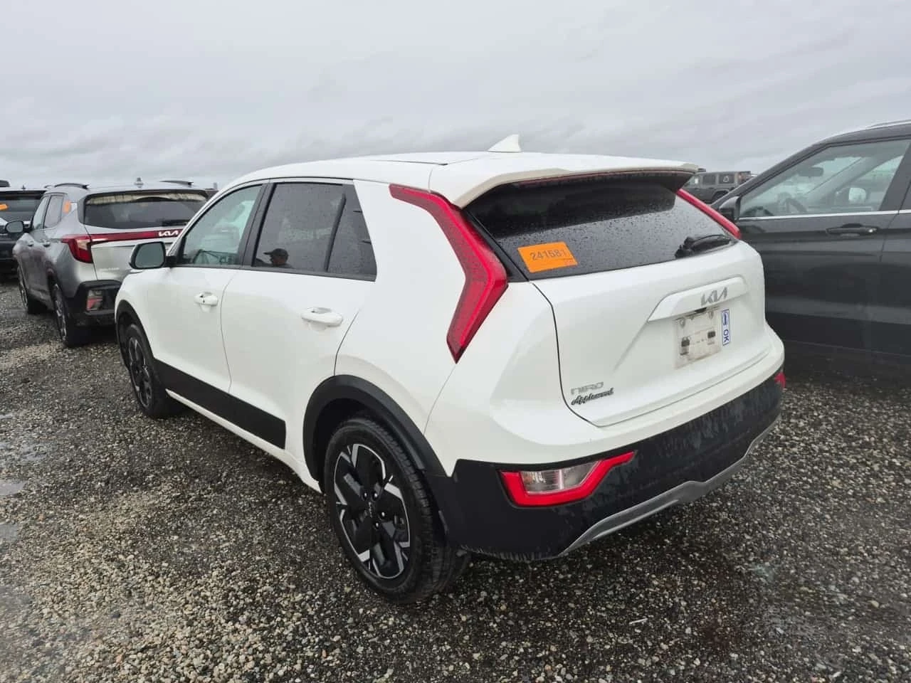 Kia Niro * PREMIUM * CARFAX * ФИНАНСИРАНЕ, снимка 4 - Автомобили и джипове - 56351102
