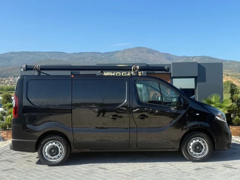 Opel Vivaro На 177000км нов внос от Белгия!, снимка 4 - Бусове и автобуси - 52737913