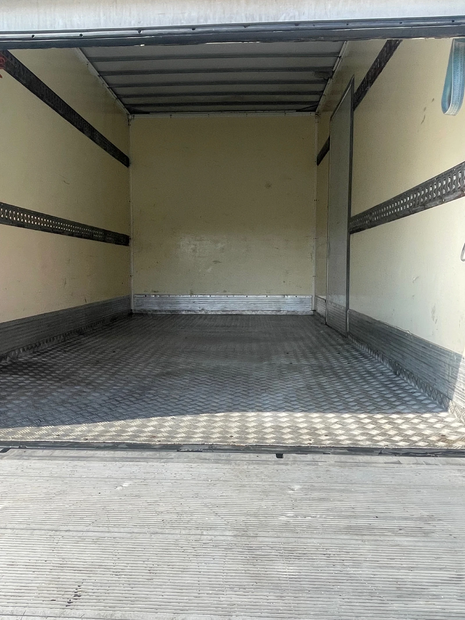 Mercedes-Benz Sprinter 518 518 CDI, снимка 17 - Бусове и автобуси - 55993924