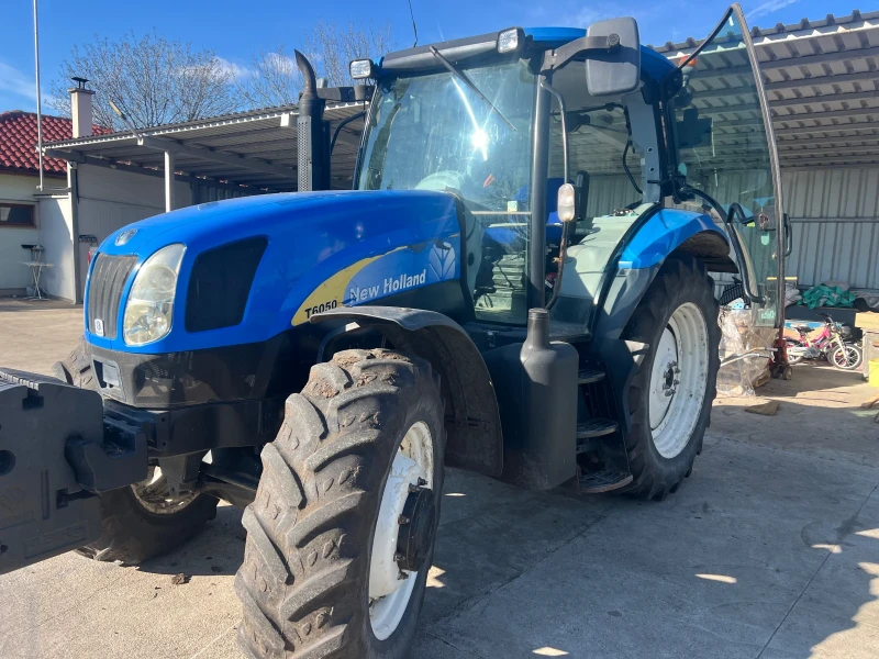 Трактор New Holland T6050