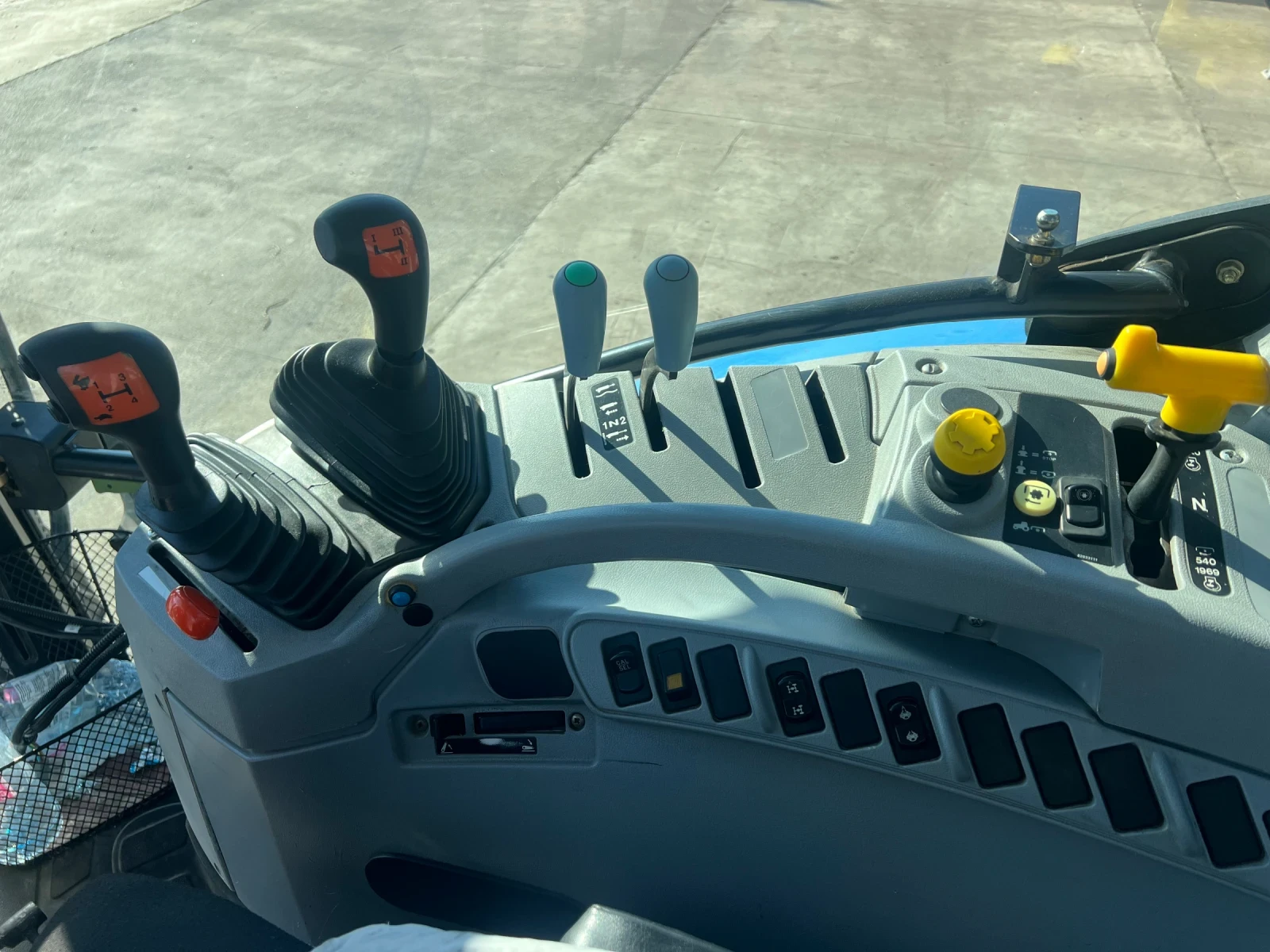 Трактор New Holland T6050 - изображение 6