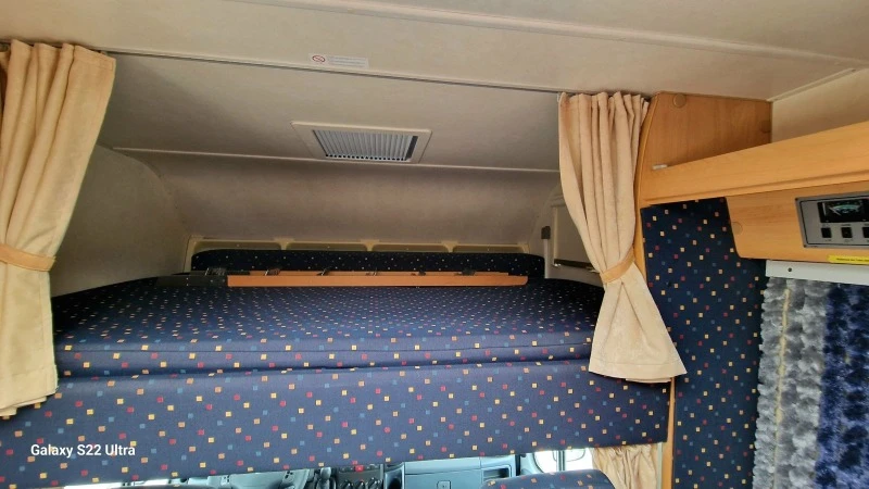 Кемпер HYMER / ERIBA B категория 3.5 т., снимка 14 - Каравани и кемпери - 47325866