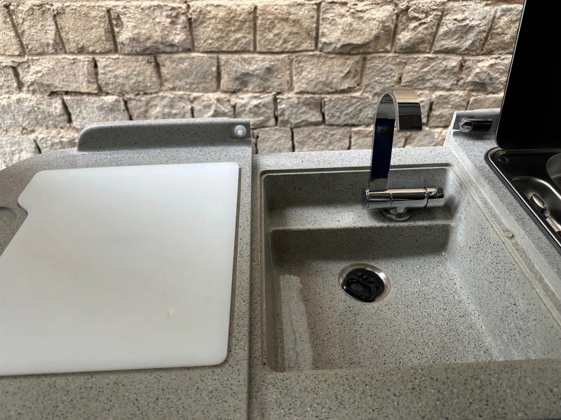 Кемпер Mobilvetta Admiral 6.3, снимка 9 - Каравани и кемпери - 52555398