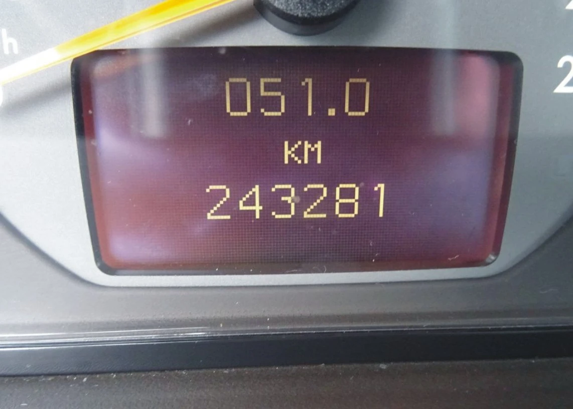   E  1996-2003  Mercedes Benz  klasse 200 kompresor W210  2000 | Mobile.bg   9