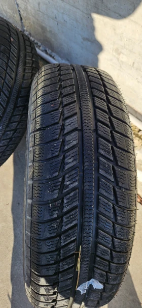 Гуми с джанти Syron 195/65R15, снимка 1 - Гуми и джанти - 48026815